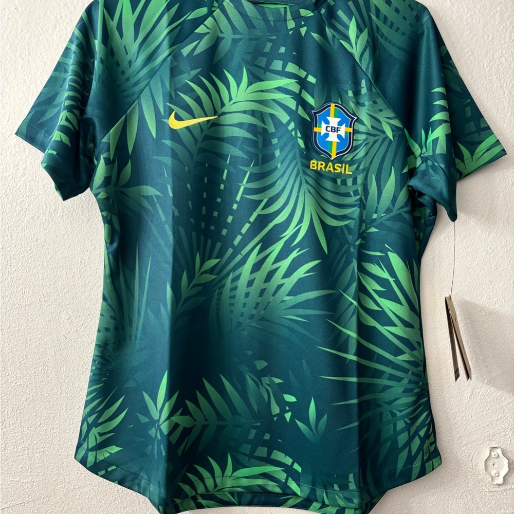 Nike Brazil National Soccer Team 2023 Women’s Pre-Match Jersey Size Medium